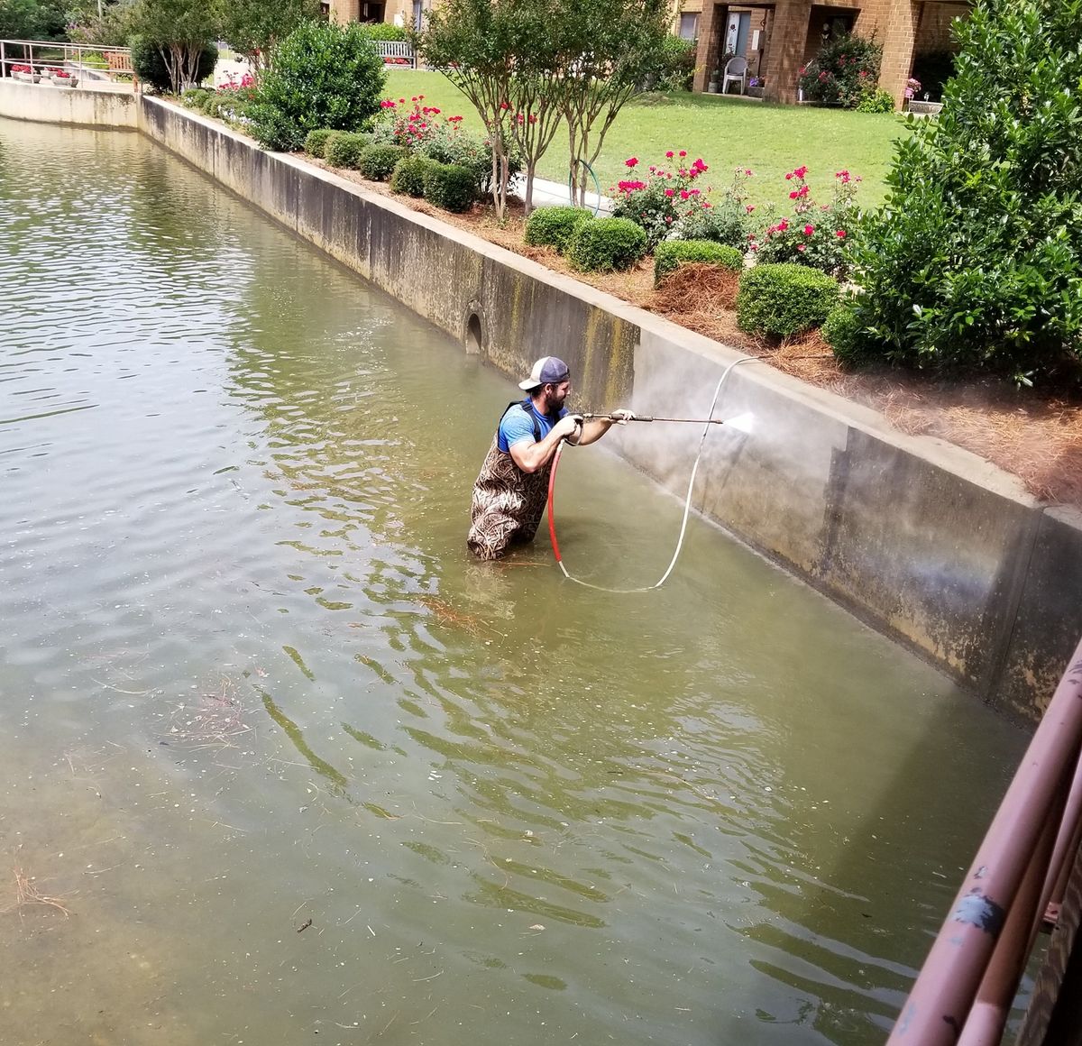 Retaining wall cleaning Macon GA